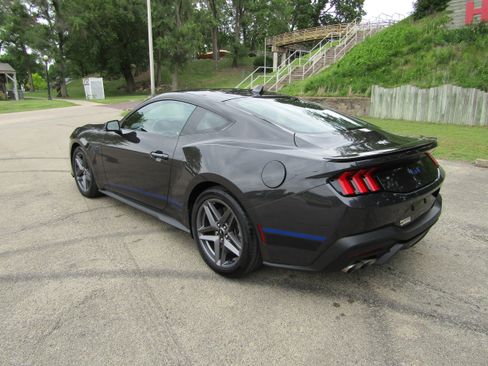 Used 2024 Ford Mustang GT Premium RWD image 2
