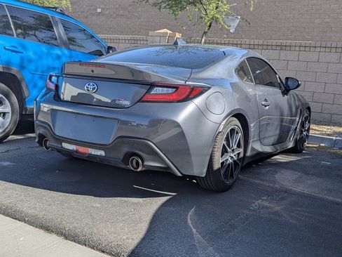 Used 2023 Toyota GR86 image 4