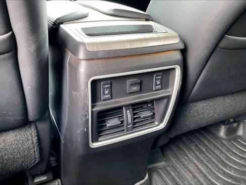 Used 2017 Nissan Murano Platinum w/ Platinum Technology Package image 35