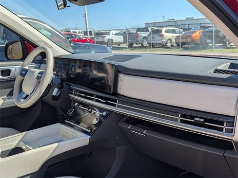 Used 2025 Hyundai Santa Fe SEL image 25