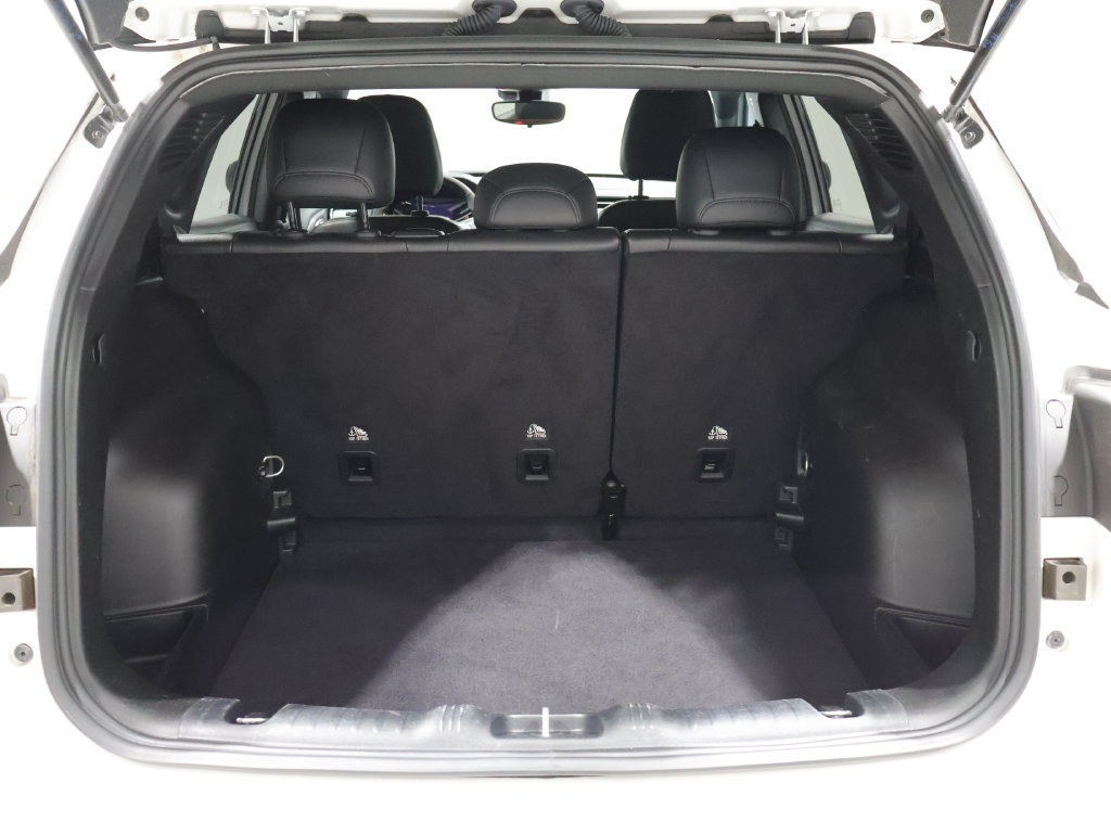 Used 2025 Jeep Compass Latitude AWD/4WD image 4