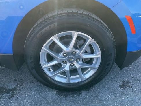Certified 2024 Chevrolet Equinox LS FWD image 17