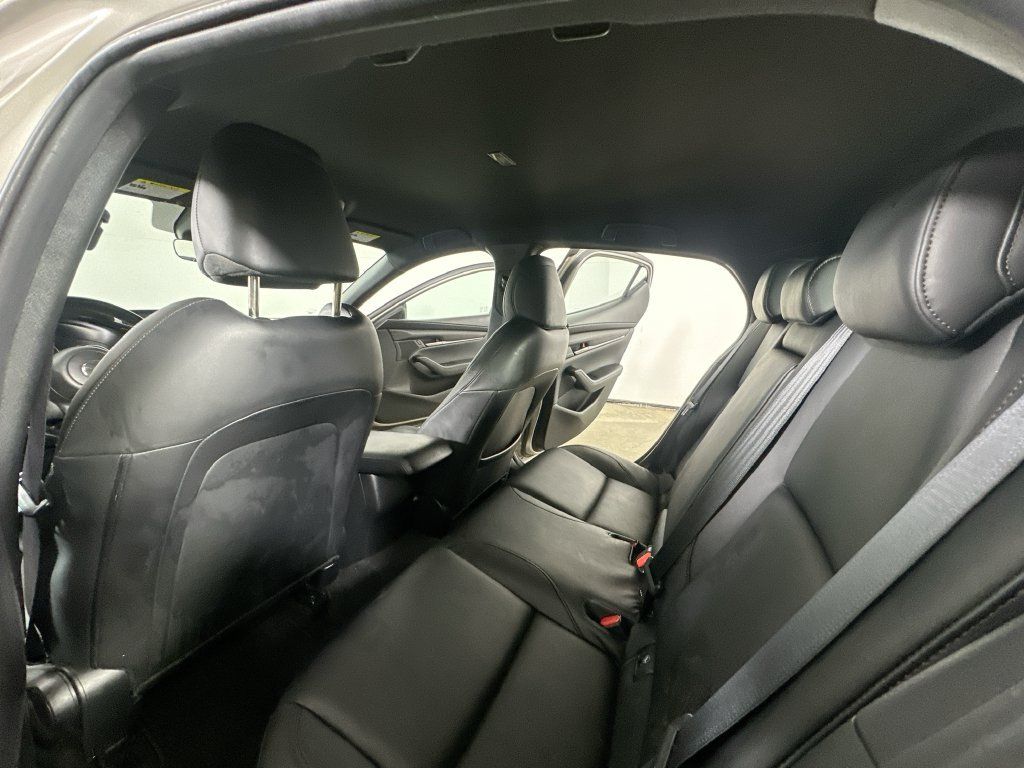 Used 2024 MAZDA MAZDA3 s FWD image 14