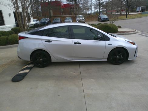 Used 2022 Toyota Prius image 14