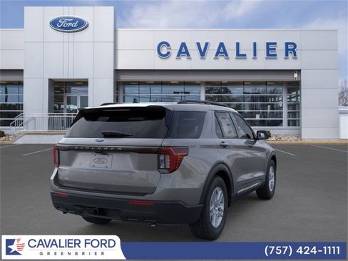 Used 2025 Ford Explorer Active image 8