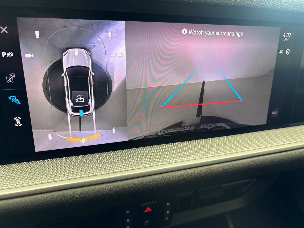 Certified 2024 Porsche Cayenne Coupe AWD/4WD image 41