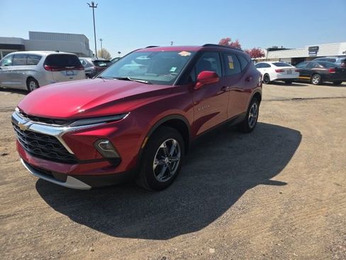 Certified 2024 Chevrolet Blazer LT w/ Convenience Package image 3