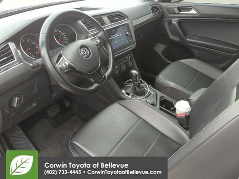 Used 2019 Volkswagen Tiguan SE w/ Panoramic Sunroof Package AWD/4WD image 17