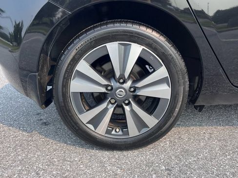 Used 2016 Nissan Leaf SL w/ Premium Package FWD image 19
