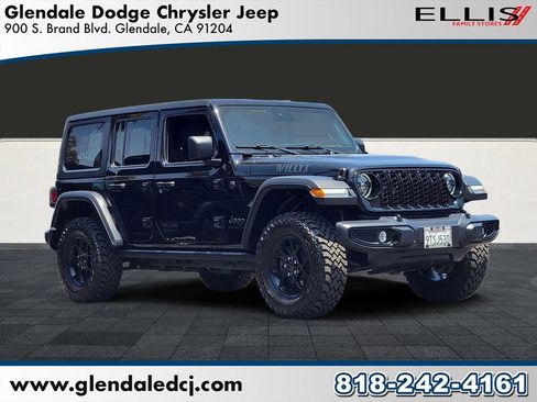 Used 2025 Jeep Wrangler Unlimited Sport AWD/4WD image 1