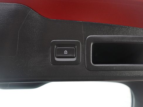 Used 2024 MAZDA MAZDA3 Hatchback w/Premium Plus Pkg image 11