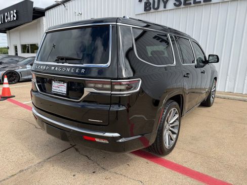 Used 2022 Jeep Grand Wagoneer Series II AWD/4WD image 7
