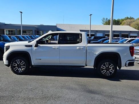 Used 2023 GMC Sierra 1500 AT4 w/ AT4 Premium Package image 5