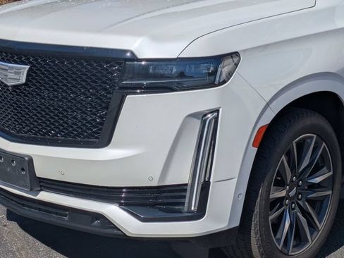 Certified 2021 Cadillac Escalade Sport Platinum AWD/4WD image 9