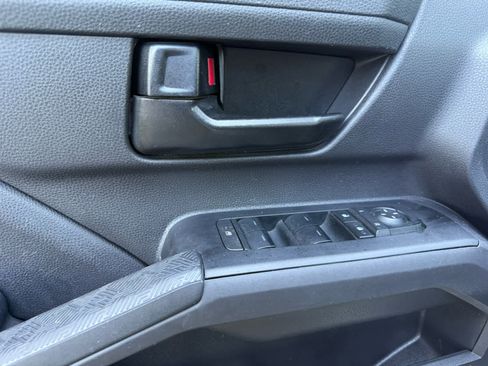 Used 2024 Toyota Tacoma SR5 AWD/4WD image 11