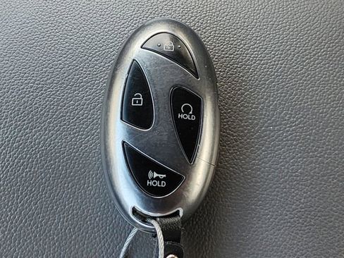 Used 2025 Hyundai Elantra SEL FWD image 34