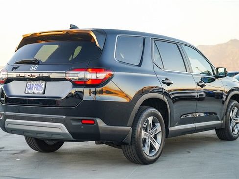 Used 2024 Honda Pilot EX-L image 10