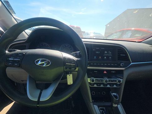 Used 2020 Hyundai Elantra SEL FWD image 6