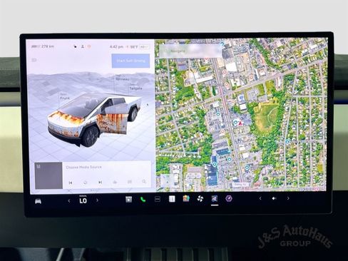 Used 2024 Tesla Cybertruck Cyberbeast AWD/4WD image 19
