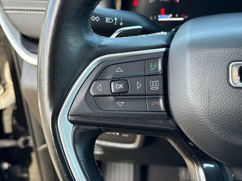 Used 2022 Jeep Grand Cherokee L Laredo image 31