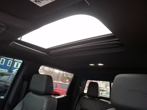 Used 2022 GMC Sierra 1500 AT4 w/ AT4 Premium Package image 14