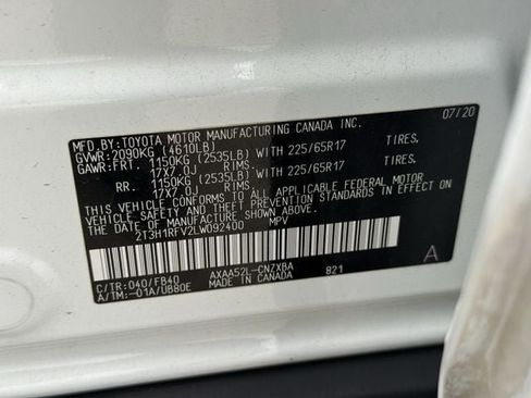 Used 2020 Toyota RAV4 LE FWD image 33