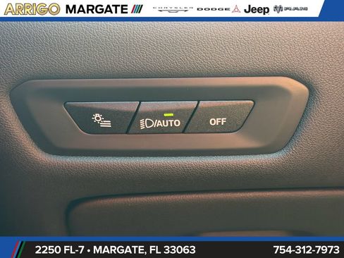 Used 2024 BMW X5 sDrive40i w/ Premium Package RWD image 34