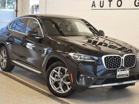 Used 2025 BMW X4 xDrive30i w/ Premium Package AWD/4WD image 1