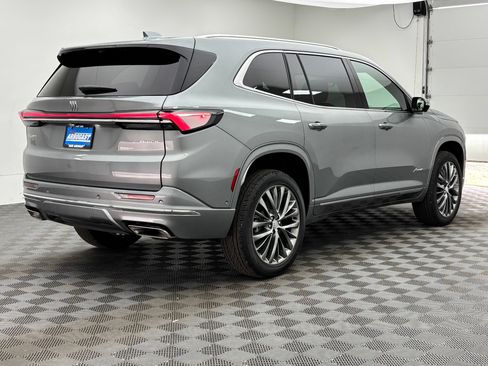 New 2026 Buick Enclave Avenir w/ Super Cruise Package FWD image 11