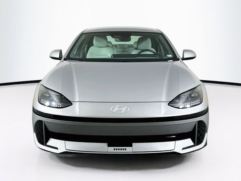 Used 2024 Hyundai Ioniq 6 SEL AWD/4WD image 2