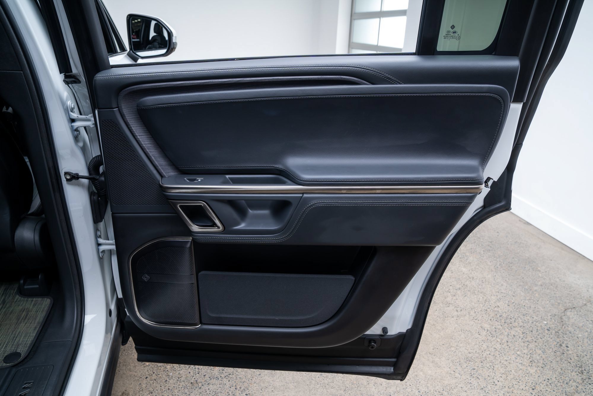 Used 2024 Rivian R1S Adventure Quad AWD/4WD image 19