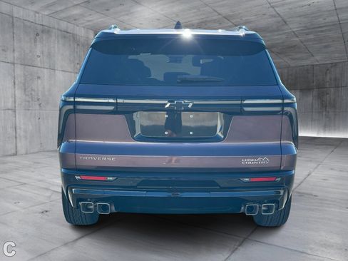 Certified 2026 Chevrolet Traverse High Country image 5