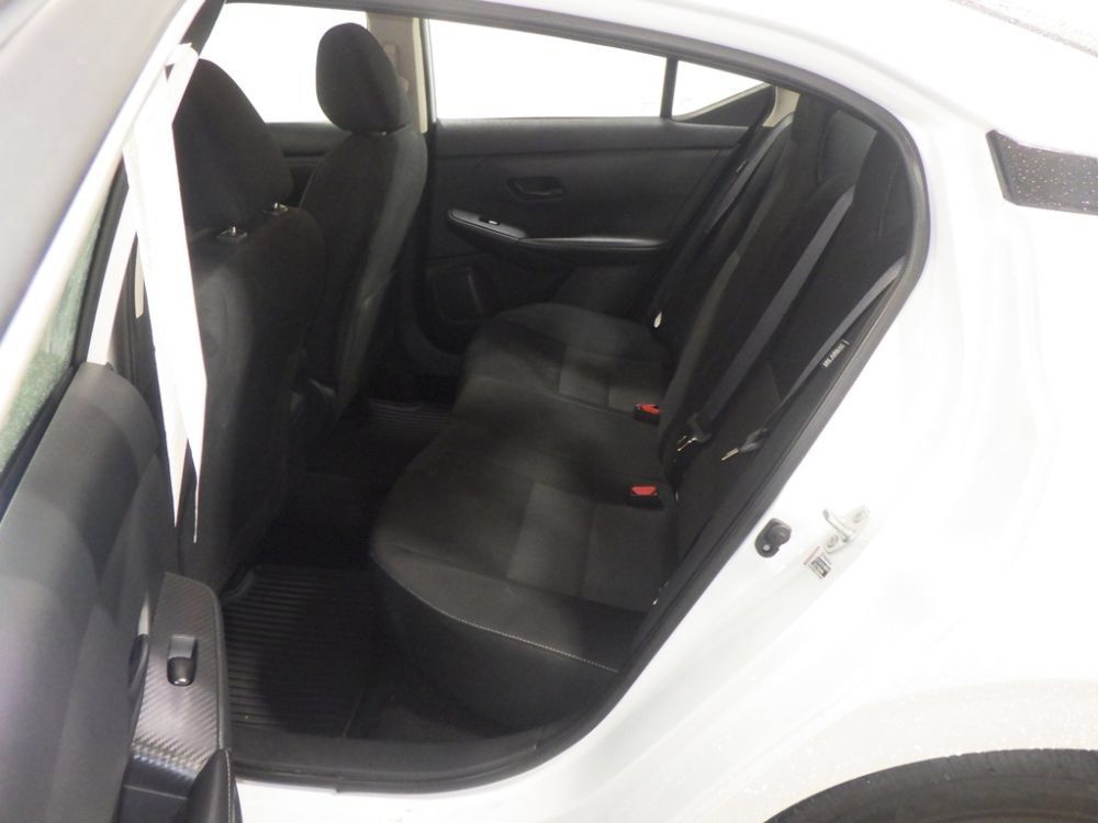 Used 2025 Nissan Sentra SV w/ All-Weather Package FWD image 7