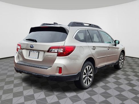 Used 2017 Subaru Outback 2.5i Limited image 5