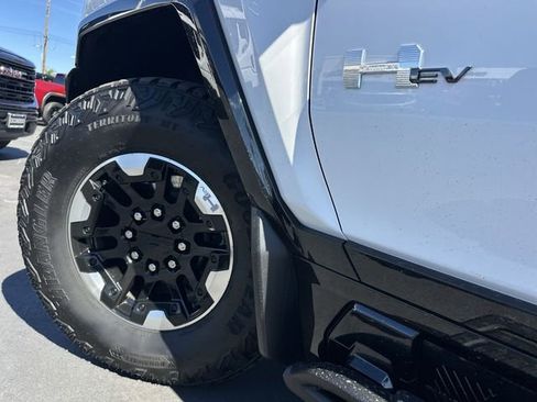 Used 2024 GMC Hummer EV 3X w/ Extreme Off-Road Package image 33
