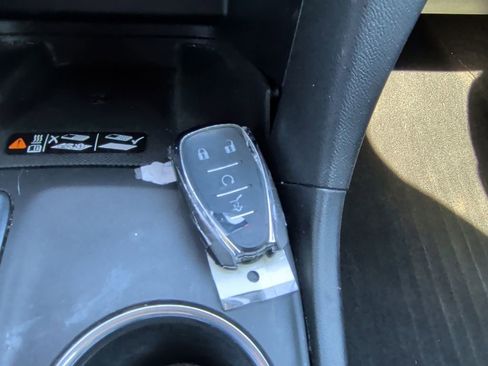 Used 2019 Chevrolet Equinox Premier image 44