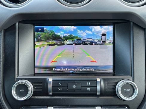 Used 2022 Ford Mustang Premium RWD image 11