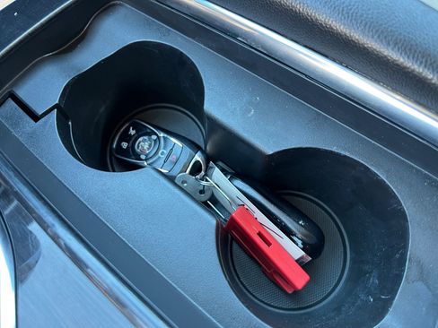 Used 2021 Buick Enclave Essence w/ Sound and Sites Package image 32