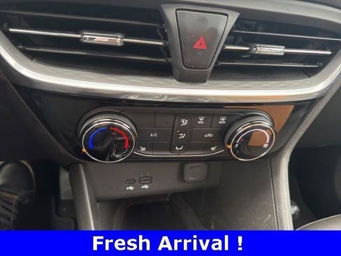 Used 2024 Buick Encore GX Sport Touring w/ Comfort Package image 7