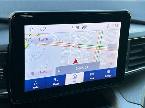 Used 2022 Ford Explorer XLT w/ Equipment Group 202A image 23