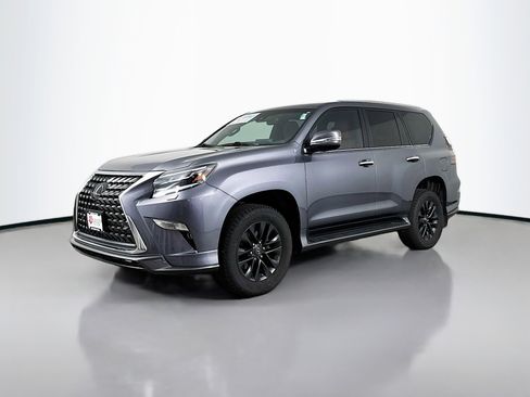 Used 2023 Lexus GX 460 Premium w/ Accessory Package AWD/4WD image 3