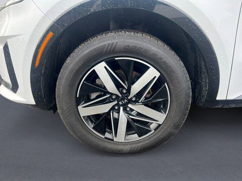Used 2021 Kia Sorento EX w/ Panoramic Sunroof Package image 10