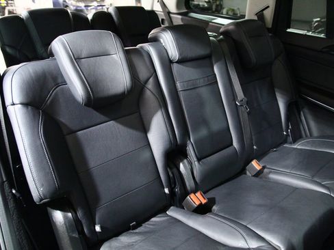 Used 2017 Mercedes-Benz GLS 550 4MATIC image 27