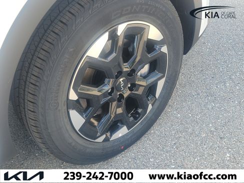 New 2026 Kia Sorento S FWD image 7