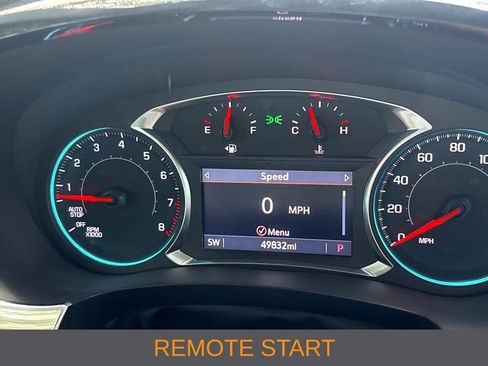 Used 2023 Chevrolet Traverse LT w/ LT Premium Package FWD image 5