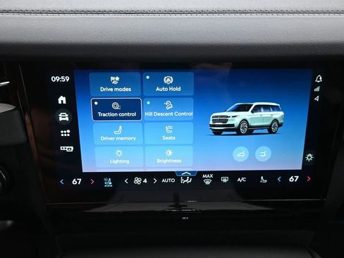 New 2026 Lincoln Navigator L Premier AWD/4WD image 16