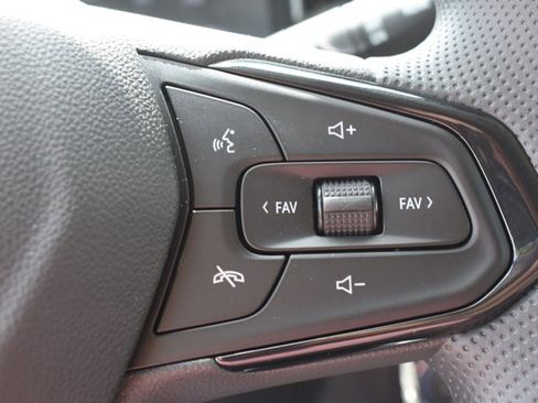 New 2026 Chevrolet Trax LS w/ LS Convenience Package FWD image 20