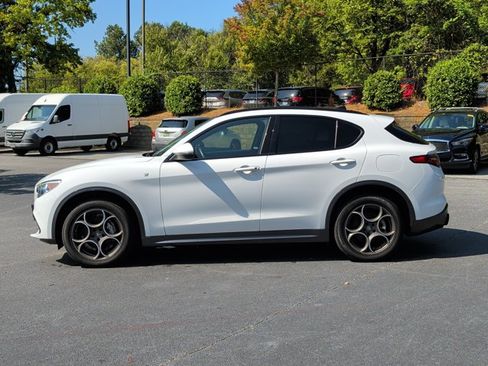 Used 2023 Alfa Romeo Stelvio Ti AWD/4WD image 8