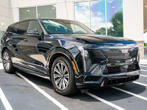 Used 2026 Cadillac Escalade IQ Sport 1 w/ LPO, Floor Liner Package AWD/4WD image 7