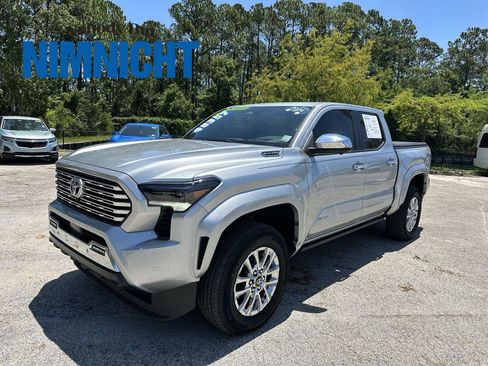 Used 2024 Toyota Tacoma Limited AWD/4WD image 1